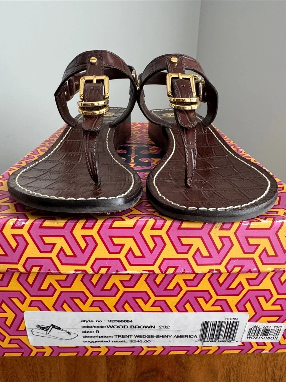 Tory Burch Trent Wedge-Shiny America Sandal - Wood Brown, Size 9 - Picture 5 of 8